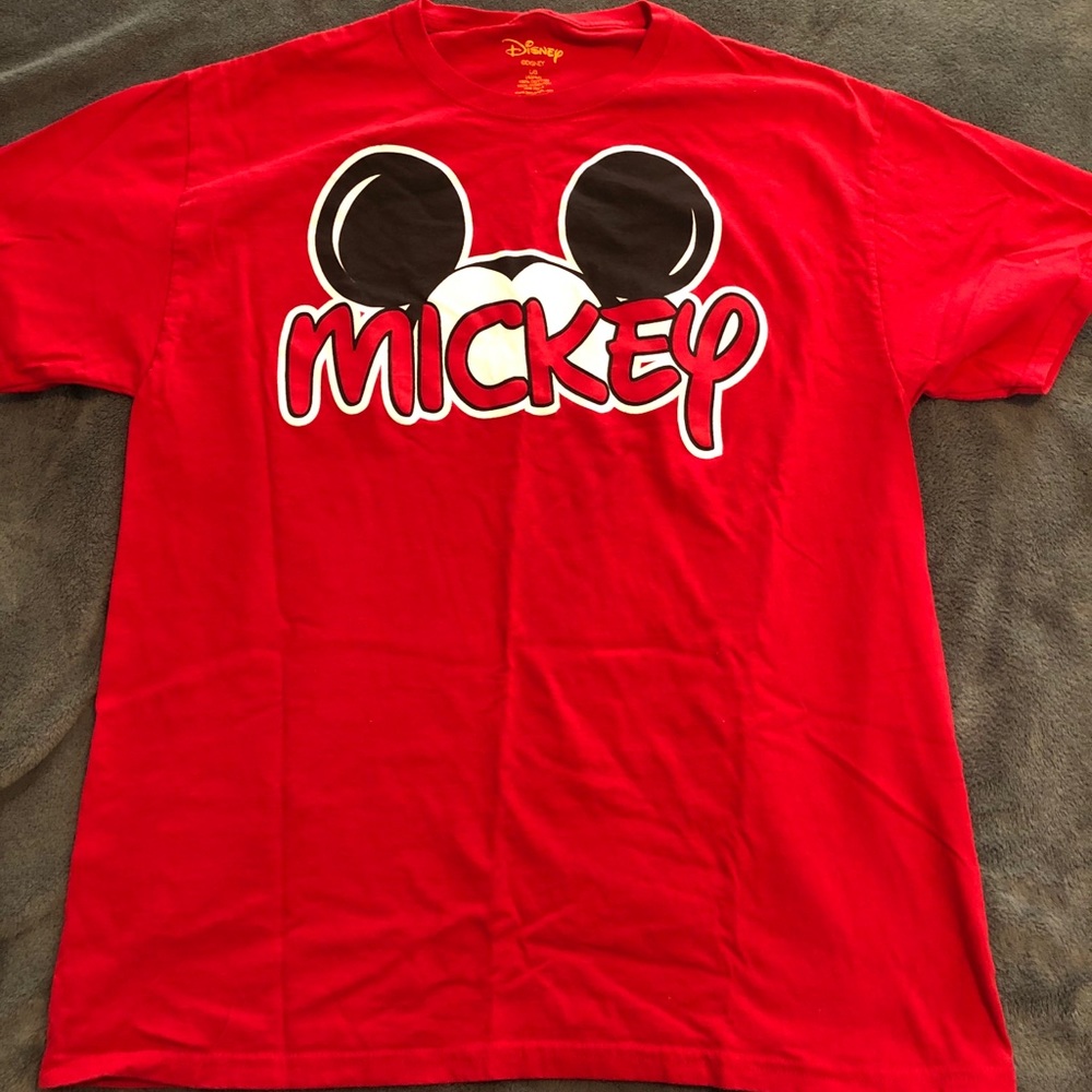 T- Shirt